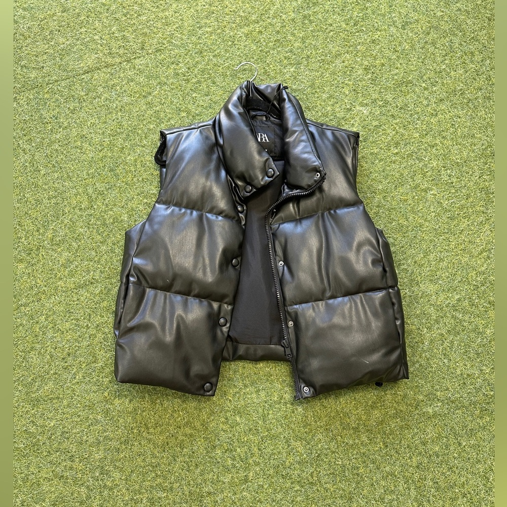 ZARA faux leather puffer vest L